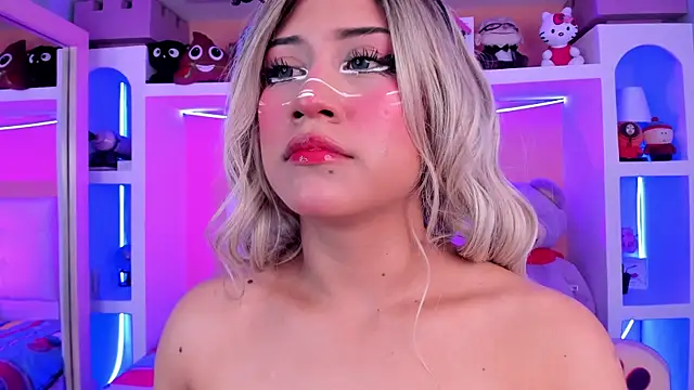 miss___megan Adlı Modelin Canlı XXX Sohbeti