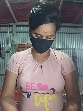 Sexy-Binita Chat XXX live