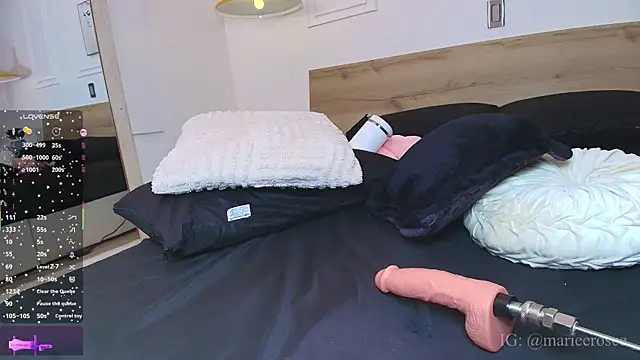 Mariee_rosee Pertunjukan Webcam