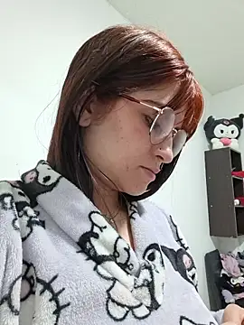 kuritto_ Adlı Modelin Canlı XXX Sohbeti