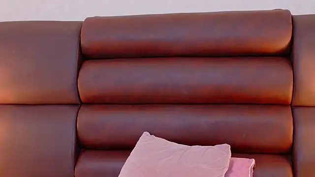 Chat XXX en directo de LiahRose_