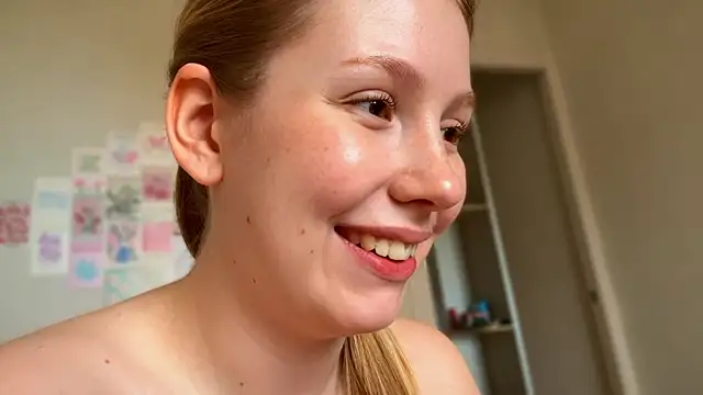 HoneyAudrey Adlı Modelin Canlı XXX Sohbeti