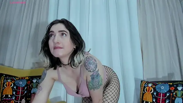carly_grasso Adlı Modelin Canlı XXX Sohbeti