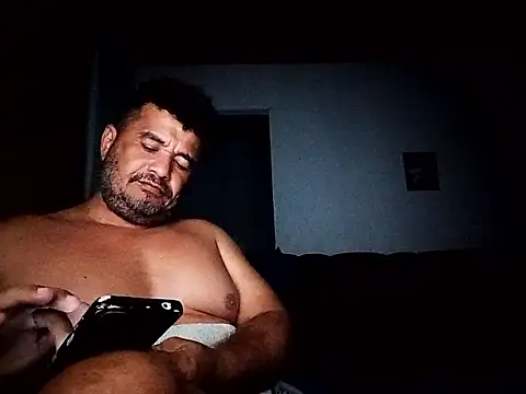 tarra122's Live XXX Chat