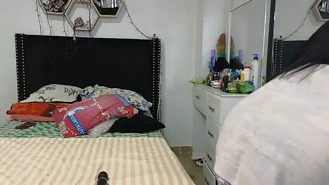 charlotte_077 Chat XXX in diretta