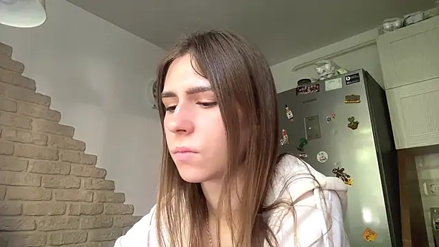 ZaraGuyette Chat XXX in diretta