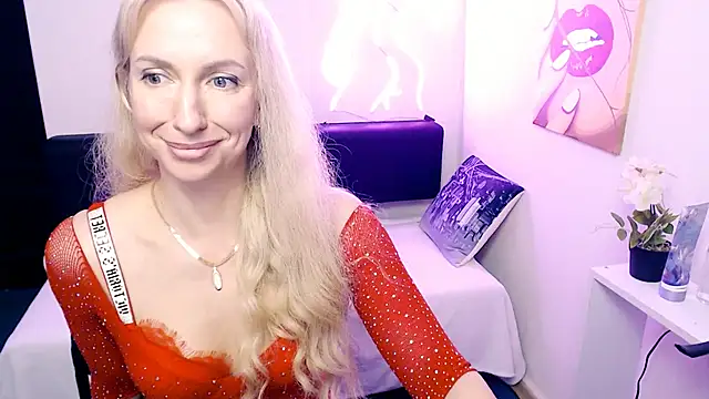 Chat XXX en directo de Cute_Smile_Shy