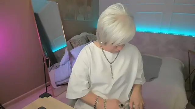 CarmenSoft Adlı Modelin Canlı XXX Sohbeti