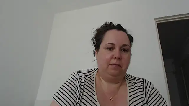WendyRhoades live XXX chat