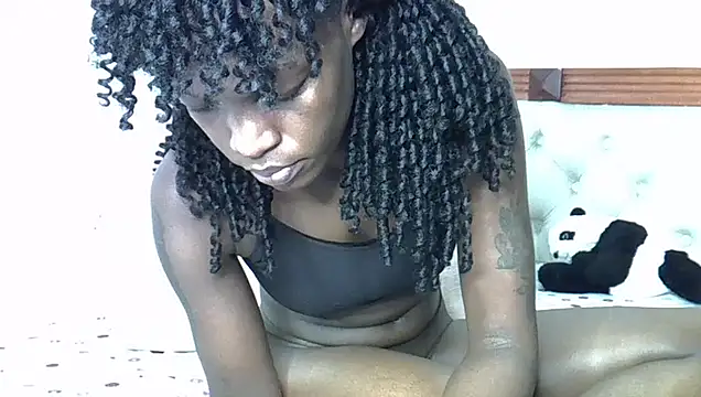 lunah_empress' Live XXX Chat