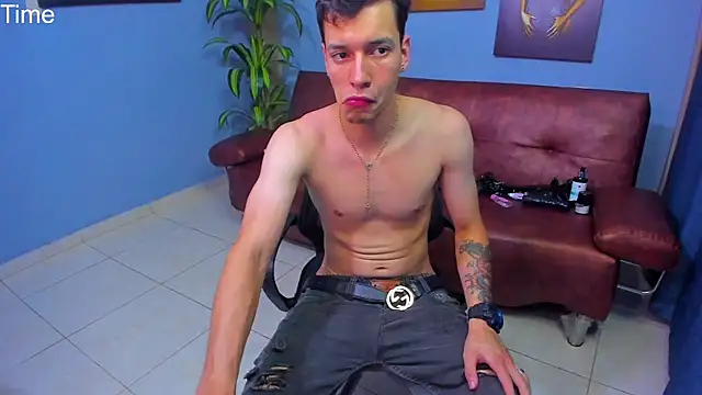 Brian_test élő XXX-chatje