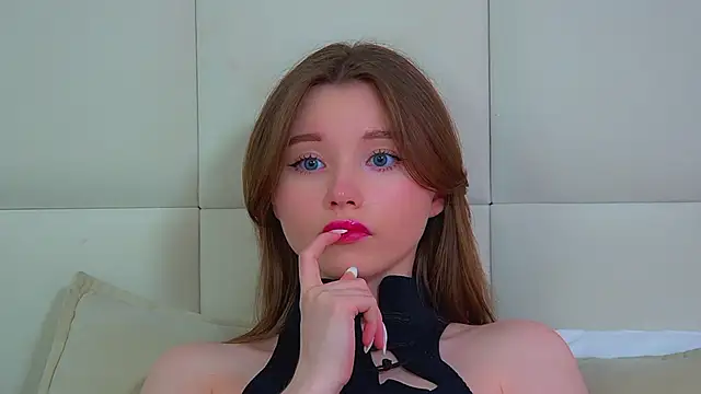 KeiraAsti's Live XXX Chat