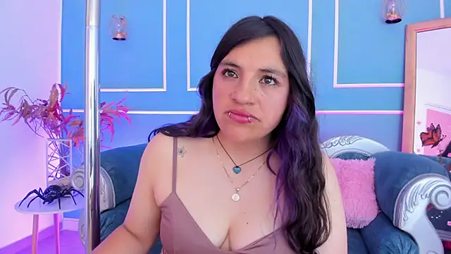 TaraTaylorr's Live XXX Chat