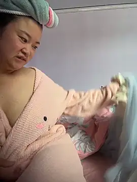 xiaoxiaoaini520 Шоу с уебкамера