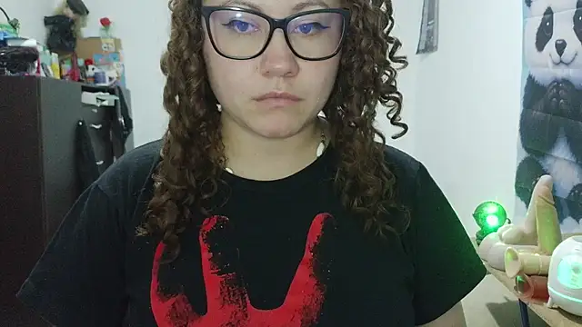 curly_greeneyed 现场XXX聊天