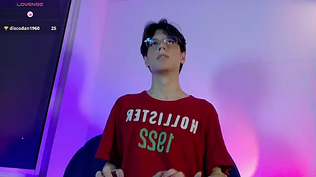 lui_x_dustn Webbikameraesitys