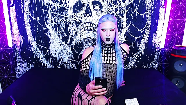Show modela naomi_satan na web-kameri