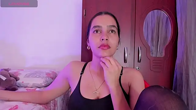 samara_jonness Chat XXX in diretta
