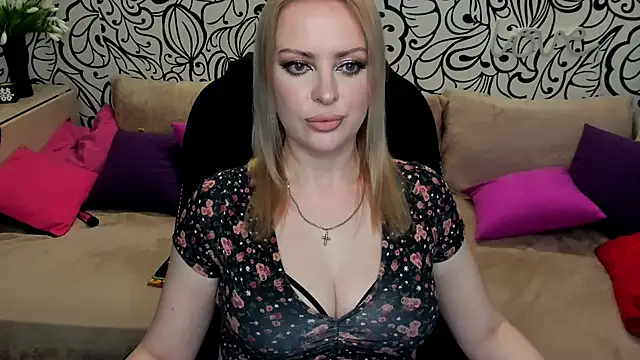 Hotdreamhere élő XXX-chatje