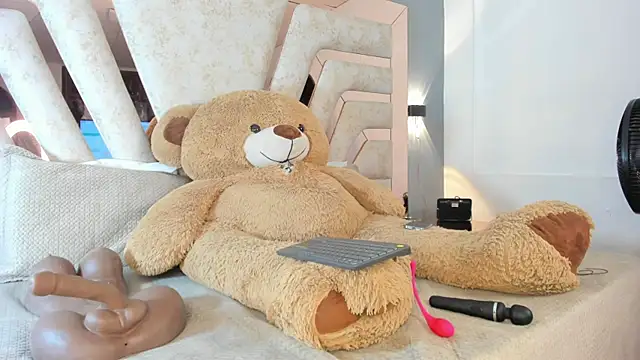 REINA_ADAHARA Webcamshow