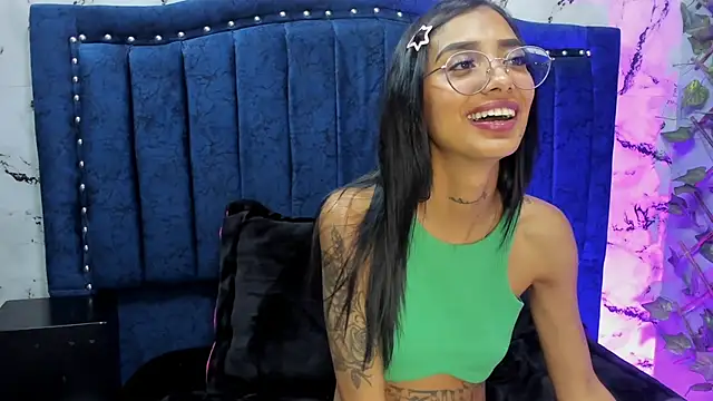 KarlaSlutSkinny__'s Live XXX Chat