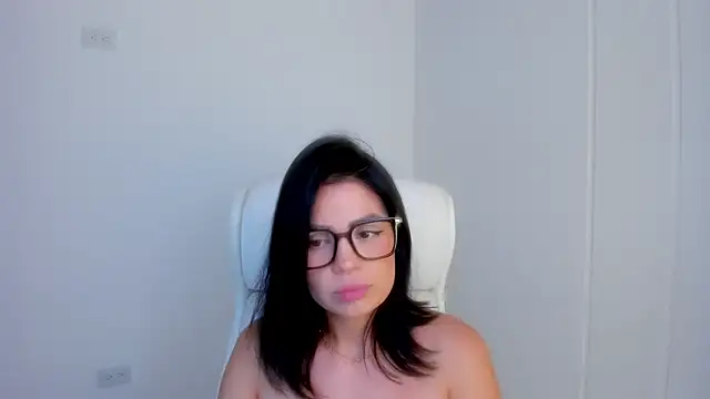 Chat XXX ao vivo de dominique_21