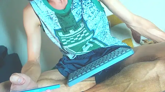 maihton_xx's Live XXX Chat