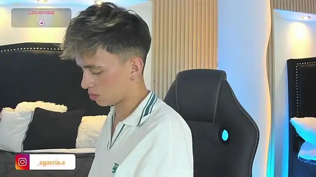 Živý XXX chat LiamWildx20