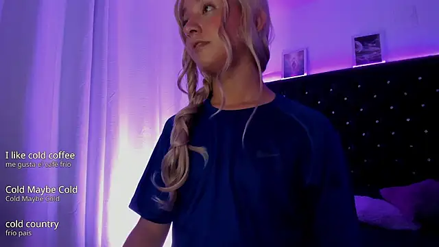 BellaRoge Show in webcam