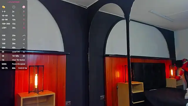Leo_Savage_ Adlı Modelin Canlı XXX Sohbeti
