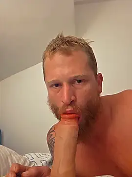 Redheadstud webkamerás műsora