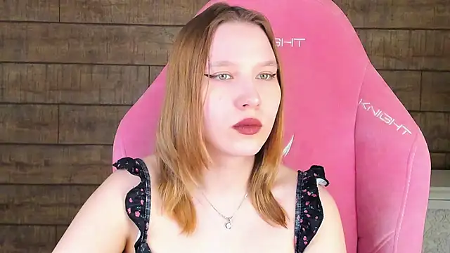 LiliLinn Live XXX-chat