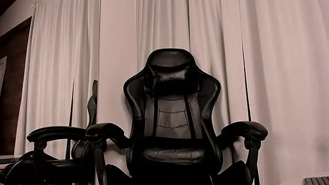 ThiagoVega_ XXX чат на живо