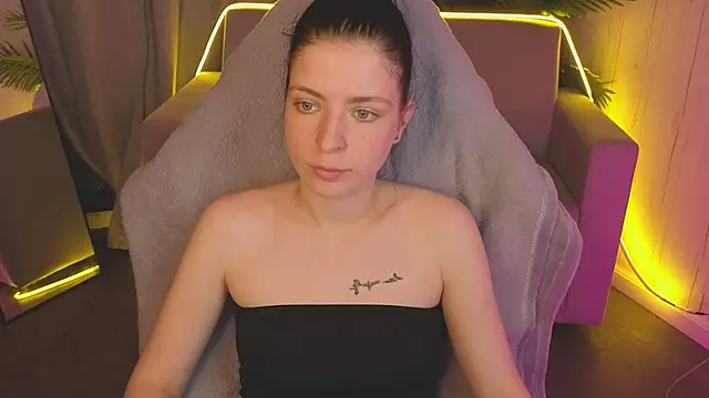 KatyWoodman's Live XXX Chat