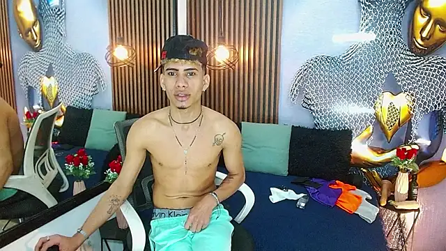 Skinny_cute_Alyer 라이브 XXX 채팅