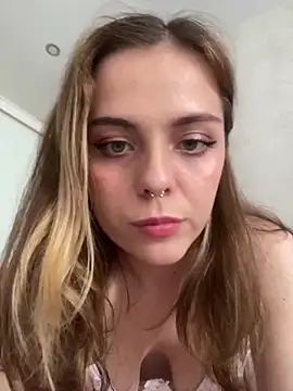 alinadesire Chat XXX live