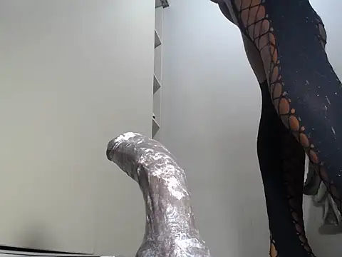 Вебкам-шоу KinkyJXxX