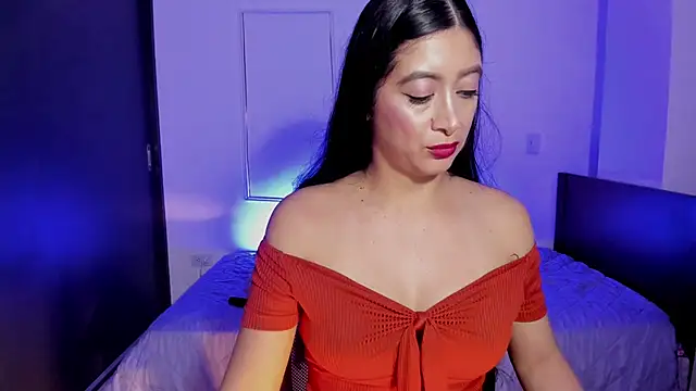 Chatroom XXX en direct de MeganWhite3