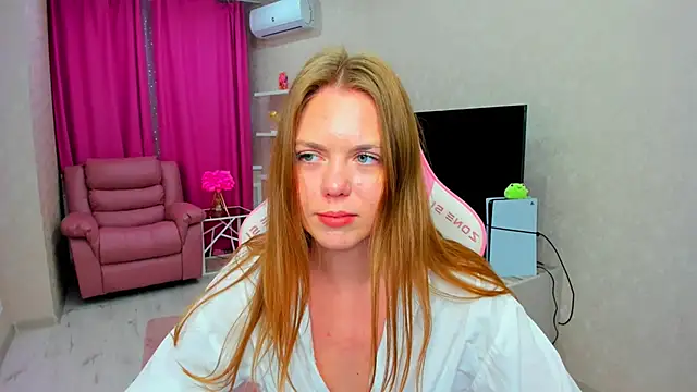 Strawberrye Chat XXX live