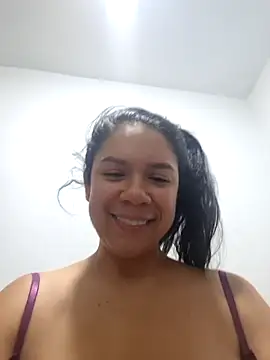 Aila_Phone Live XXX Chat