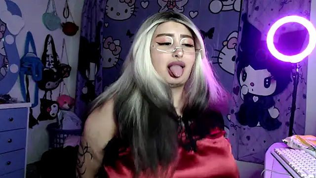 lussyevans24 Live XXX-Chat