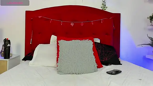 Chat XXX ao vivo de Rouss_Meyers