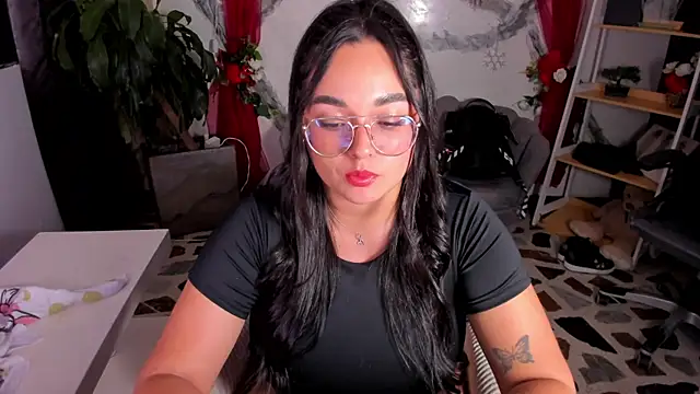 CelesteBrucee's Live XXX Chat