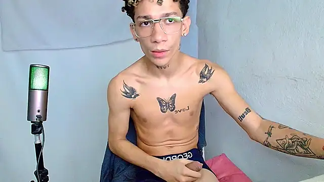 عرض كام mateodeamjo