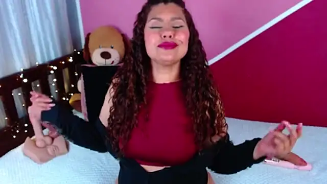 Queenamazon1 Cameră chat live