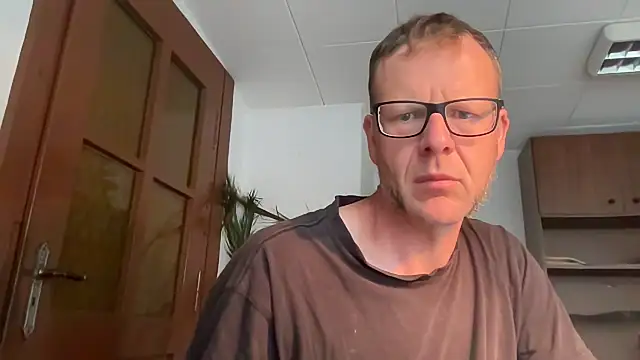 o_florian_o1 – Naživo XXX chat