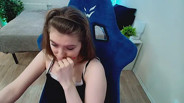 CranberryHot's Live XXX Chat