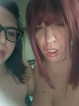 Show modela SinfulMarkedQueens na web-kameri