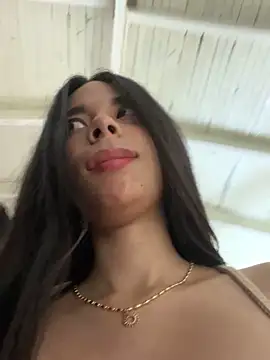 Chat +18 de Milleradhara24 ao vivo