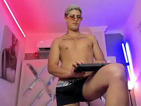 Chat XXX ao vivo de dominic_connor